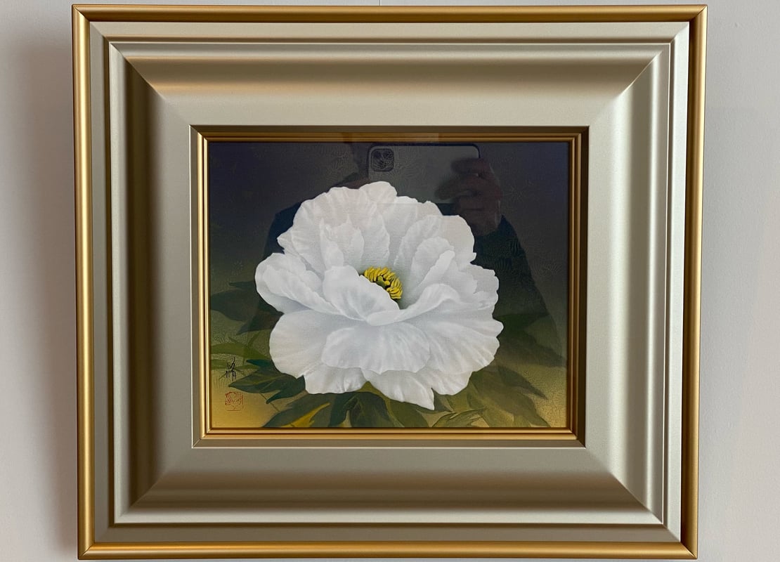"Peony" is an exhibited art piece in the "さくら之間" room.