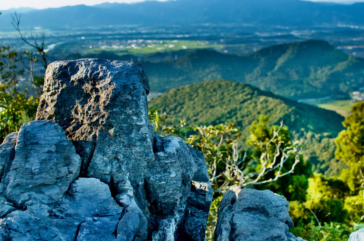 A photo from the mountaintop, overlooking the distant scenery.