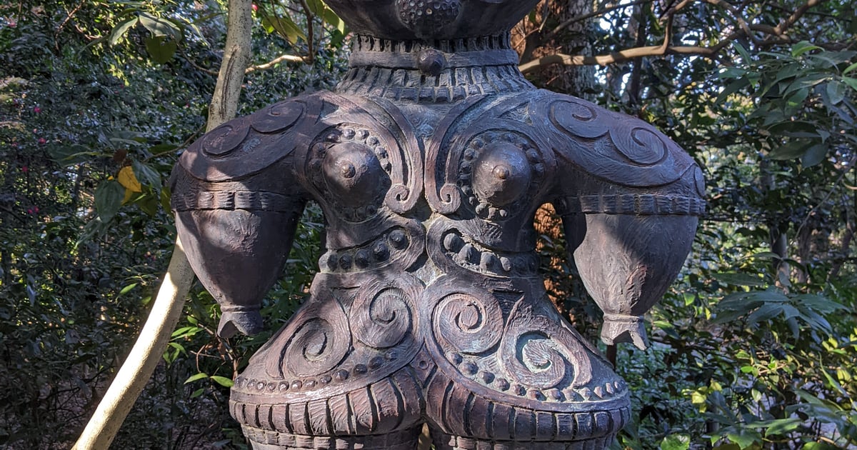 Monument of Eyeglasses
